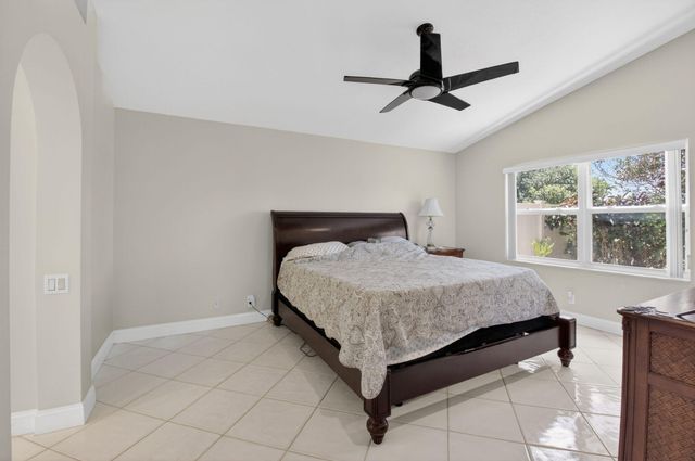 6738 Sun River Road, Boynton Beach, FL 33437
