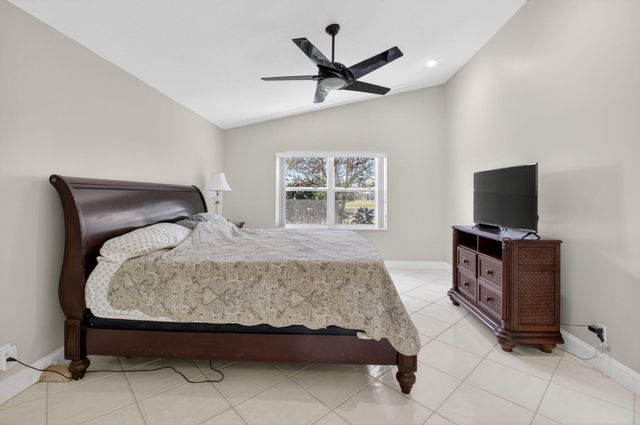 6738 Sun River Road, Boynton Beach, FL 33437