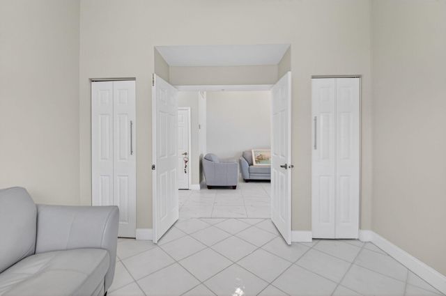 6738 Sun River Road, Boynton Beach, FL 33437