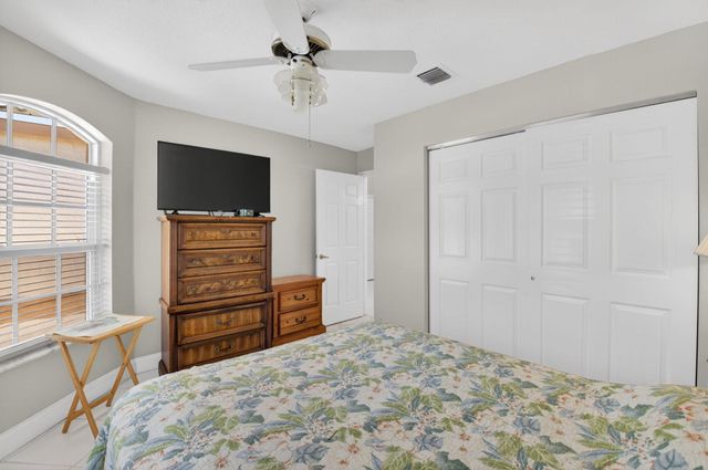 6738 Sun River Road, Boynton Beach, FL 33437
