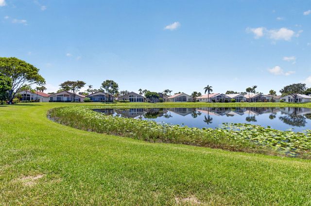 6738 Sun River Road, Boynton Beach, FL 33437