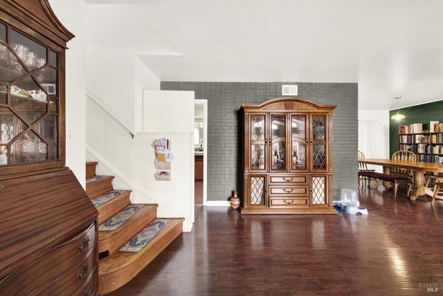 620 Walnut Ave, Vacaville, CA 95688