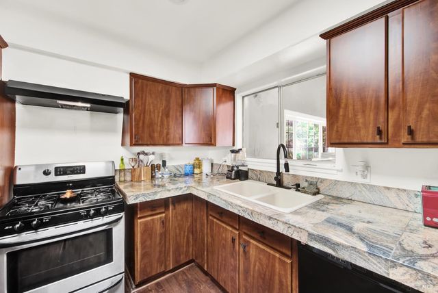 620 Walnut Ave, Vacaville, CA 95688