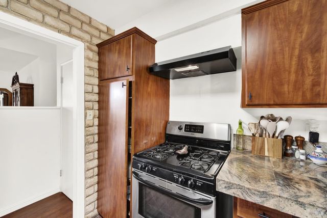 620 Walnut Ave, Vacaville, CA 95688