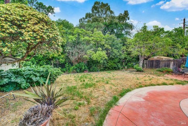 620 Walnut Ave, Vacaville, CA 95688