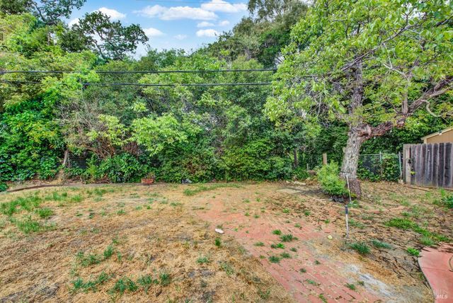 620 Walnut Ave, Vacaville, CA 95688