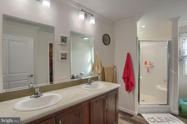 19 EGRET DR, Hanover, PA 17331