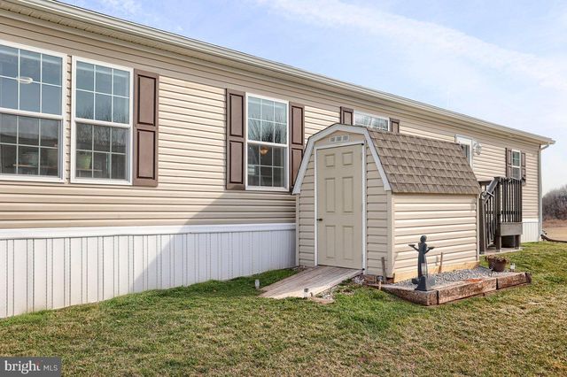 19 EGRET DR, Hanover, PA 17331