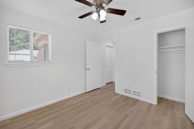 2210 Sycamore Drive, Arlington, TX 76013