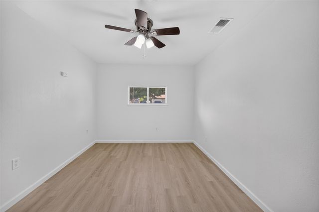 2210 Sycamore Drive, Arlington, TX 76013