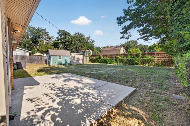 2210 Sycamore Drive, Arlington, TX 76013