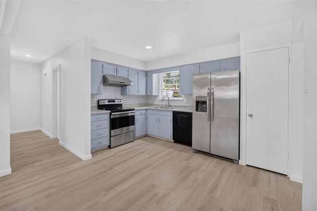 2210 Sycamore Drive, Arlington, TX 76013