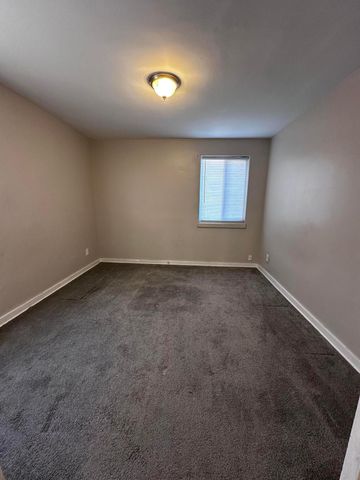 1056 Loretta Avenue, Columbus, OH 43211