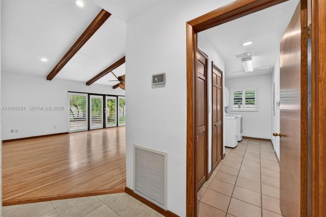 8263 SW 160th St, Palmetto Bay, FL 33157