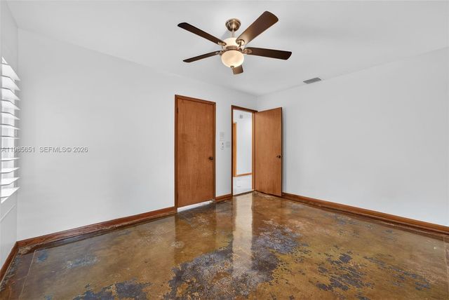 8263 SW 160th St, Palmetto Bay, FL 33157