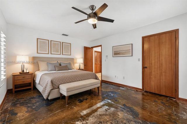 8263 SW 160th St, Palmetto Bay, FL 33157