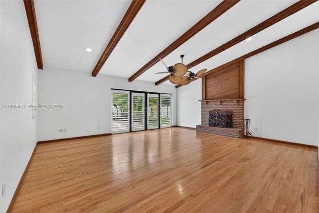 8263 SW 160th St, Palmetto Bay, FL 33157