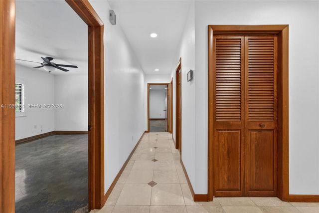 8263 SW 160th St, Palmetto Bay, FL 33157