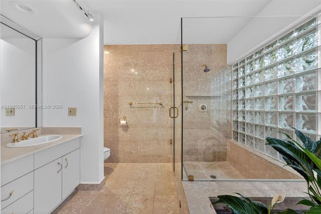 8263 SW 160th St, Palmetto Bay, FL 33157