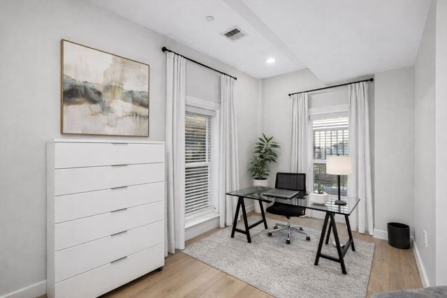 92 St Botolph G, Boston, MA 02116