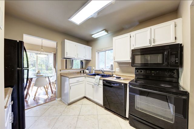 8124 Valleyview Drive, Ypsilanti, MI 48197