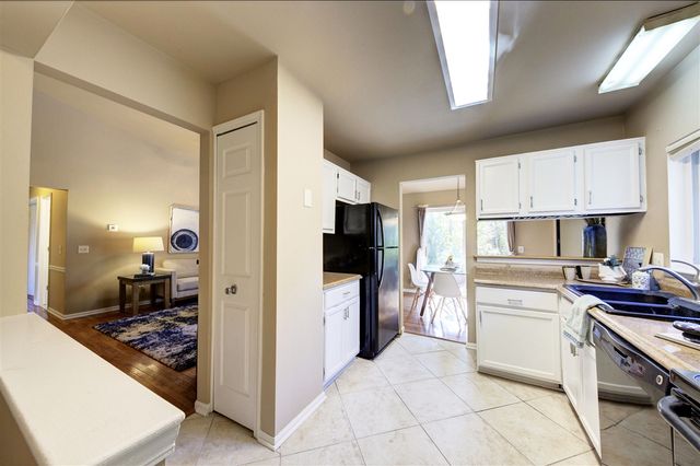 8124 Valleyview Drive, Ypsilanti, MI 48197