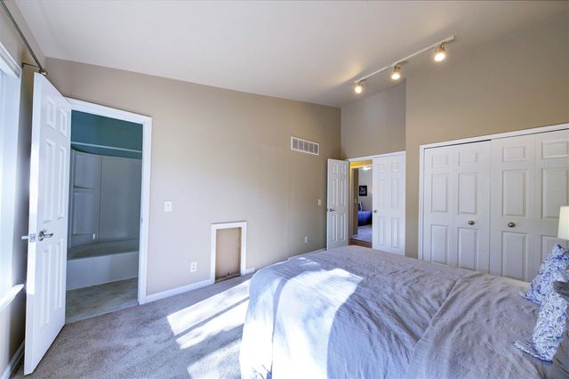 8124 Valleyview Drive, Ypsilanti, MI 48197