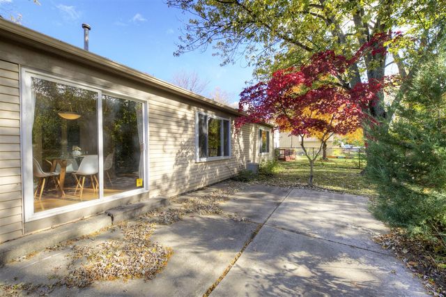 8124 Valleyview Drive, Ypsilanti, MI 48197