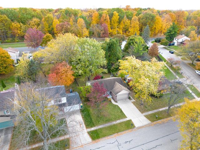 8124 Valleyview Drive, Ypsilanti, MI 48197