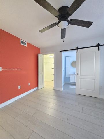17324 NW 74th Avenue 102, Hialeah, FL 33015