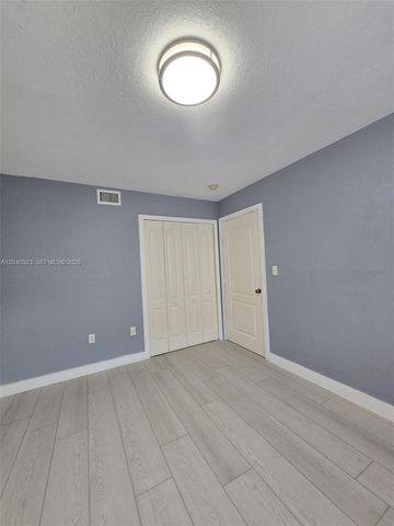 17324 NW 74th Avenue 102, Hialeah, FL 33015