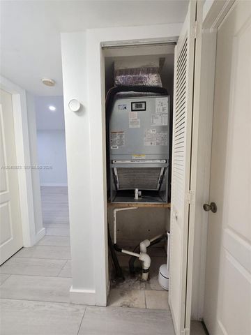 17324 NW 74th Avenue 102, Hialeah, FL 33015