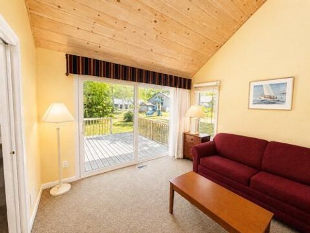 63 Four Seasons Drive, Mashpee, MA 02649