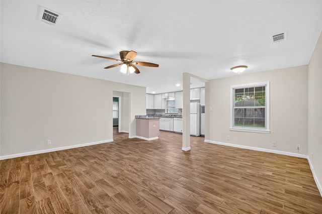 1806 Thelma Lane, Pasadena, TX 77502