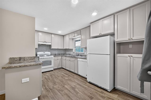 1806 Thelma Lane, Pasadena, TX 77502