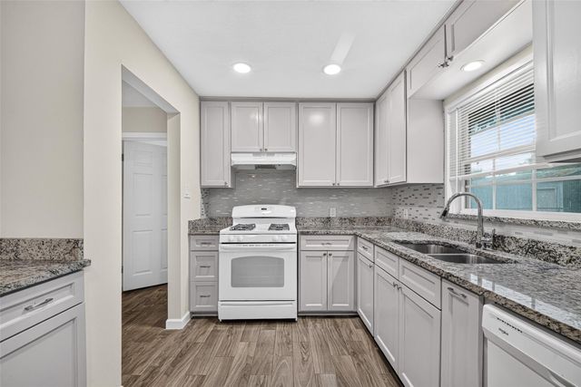 1806 Thelma Lane, Pasadena, TX 77502