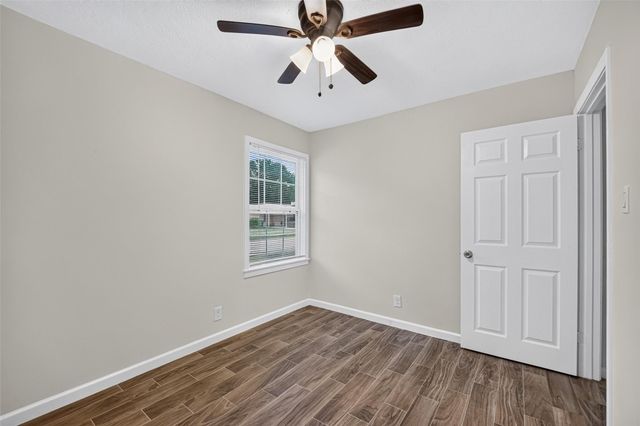 1806 Thelma Lane, Pasadena, TX 77502