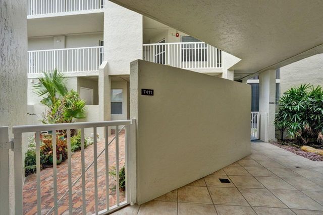 7411 GRANVILLE Drive 106, Tamarac, FL 33321