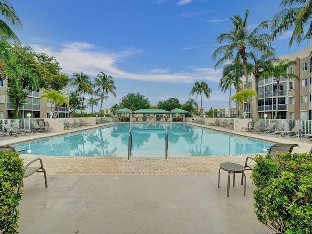 7411 GRANVILLE Drive 106, Tamarac, FL 33321