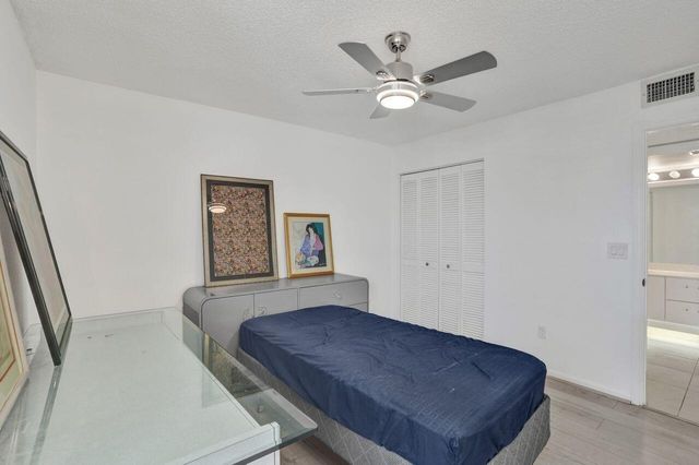7411 GRANVILLE Drive 106, Tamarac, FL 33321