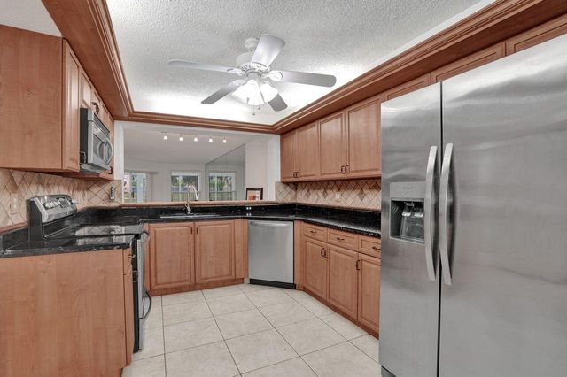7411 GRANVILLE Drive 106, Tamarac, FL 33321