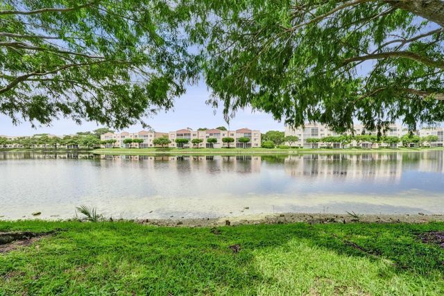 7411 GRANVILLE Drive 106, Tamarac, FL 33321