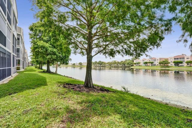7411 GRANVILLE Drive 106, Tamarac, FL 33321