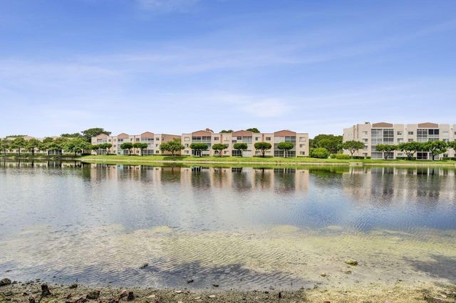 7411 GRANVILLE Drive 106, Tamarac, FL 33321