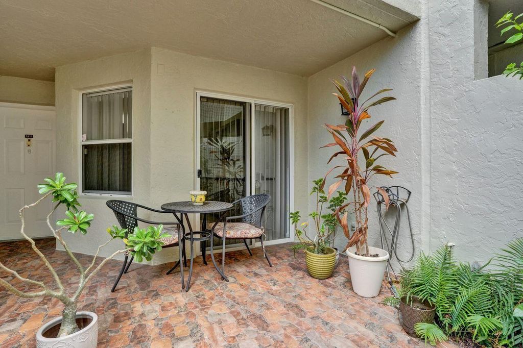7411 GRANVILLE Drive 106, Tamarac, FL 33321