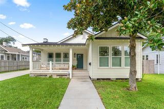 1208 Louisiana Avenue, Lake Charles, LA 70601