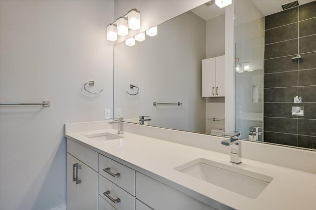 1131 Mason Ave A, Austin, TX 78721