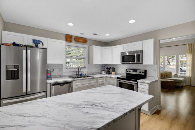 565 Tayrn Drive, Wando, SC 29492