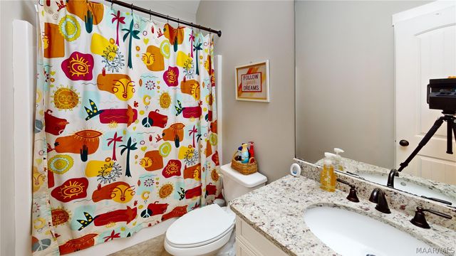 720 Hedgefield Way, Prattville, AL 36066