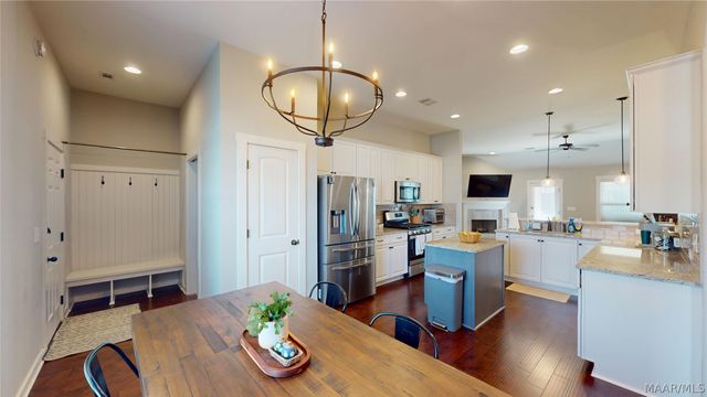 720 Hedgefield Way, Prattville, AL 36066